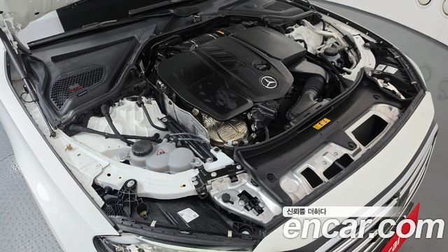 Mercedes-Benz E-Class 2024 — photo 6