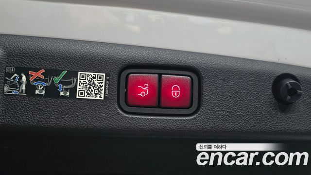 Mercedes-Benz E-Class 2024 — photo 18