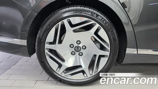 Genesis G90 2023 — photo 5