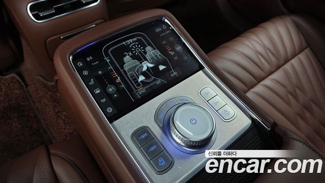 Genesis G90 2023 — photo 18