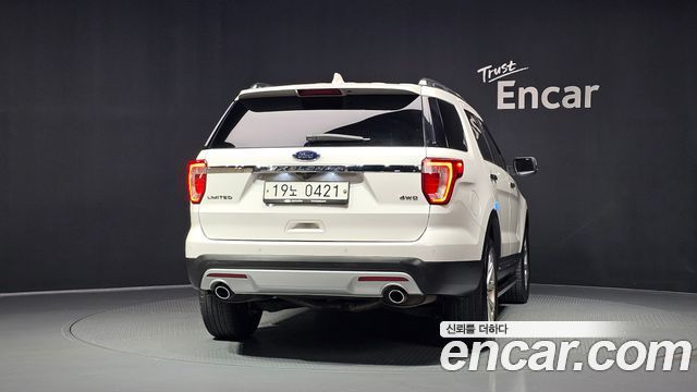 Ford Explorer 2016 — photo 4