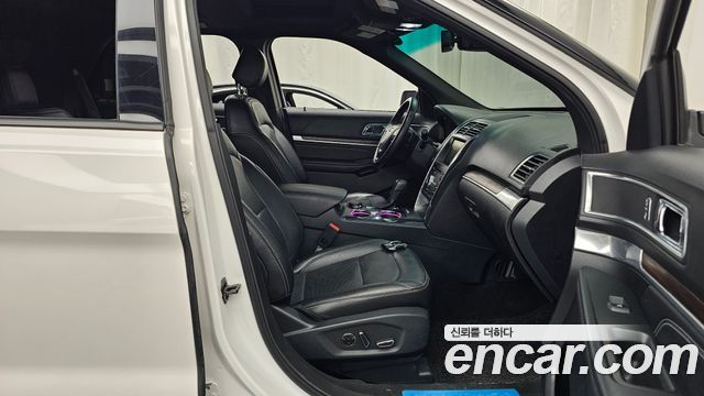 Ford Explorer 2016 — photo 11