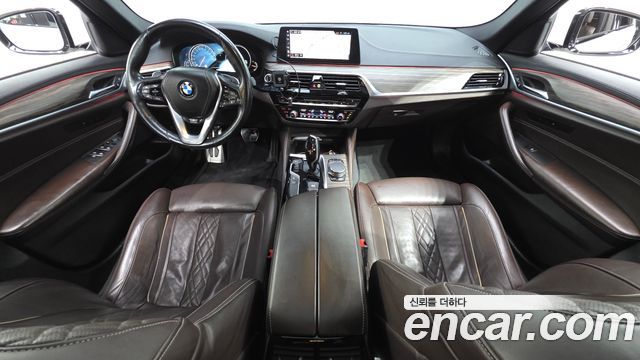 BMW 5-Series 2017 — photo 7