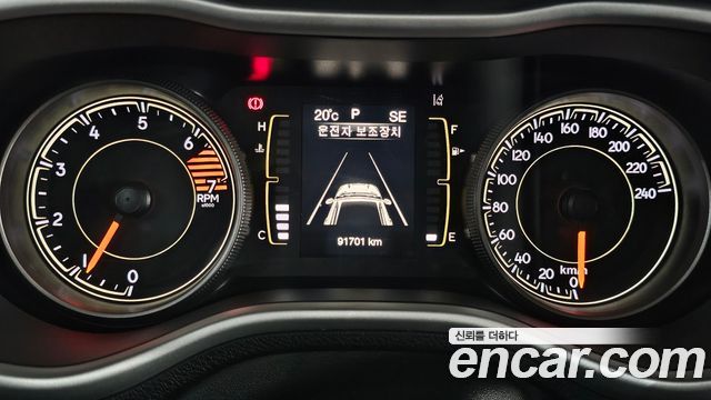 Jeep Cherokee 2018 — photo 11