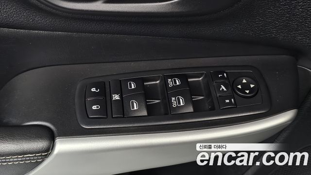 Jeep Cherokee 2018 — photo 18
