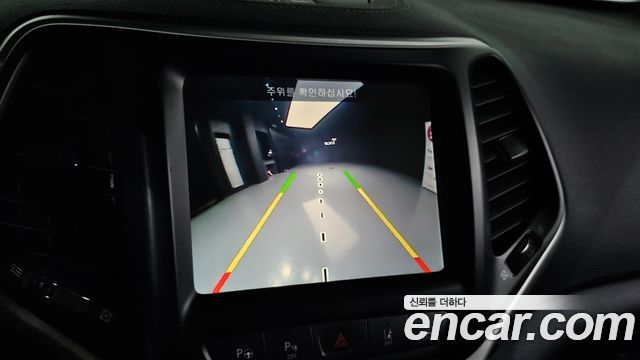 Jeep Cherokee 2018 — photo 22