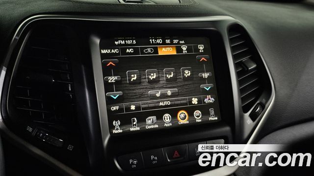 Jeep Cherokee 2018 — photo 30