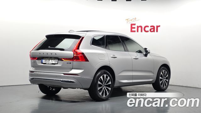 Volvo XC60 2024 — photo 2