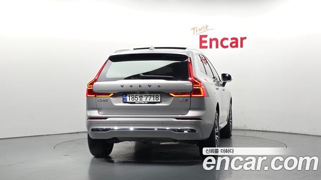 Volvo XC60 2024 — photo 4