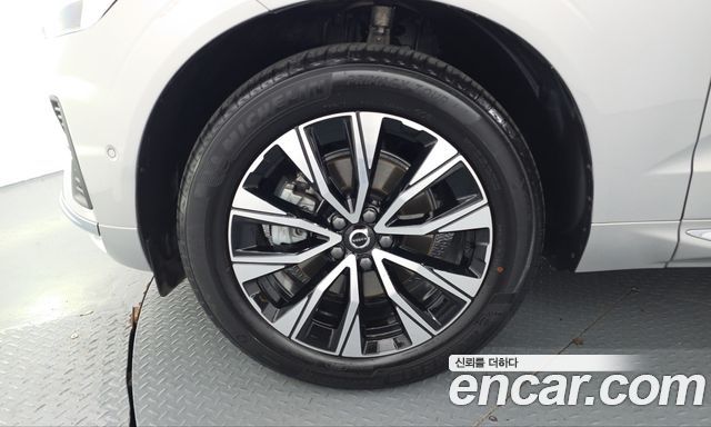 Volvo XC60 2024 — photo 5