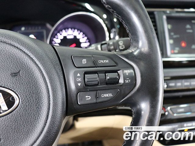 Kia Canival 2016 — photo 15