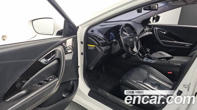 Hyundai Grandeur 2016 — photo 13