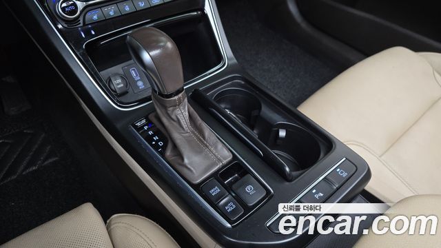 Hyundai Grandeur 2017 — photo 9