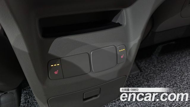 Kia Canival 2016 — photo 22