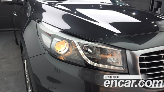 Kia Canival 2016 — photo 8