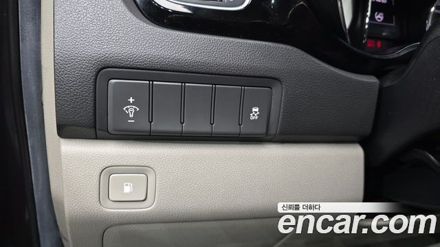 Kia Canival 2016 — photo 28