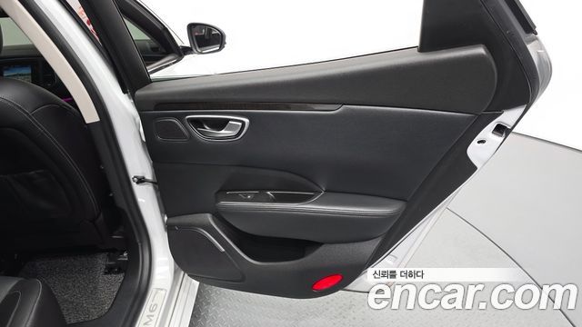 Renault Korea SM6 2019 — photo 15