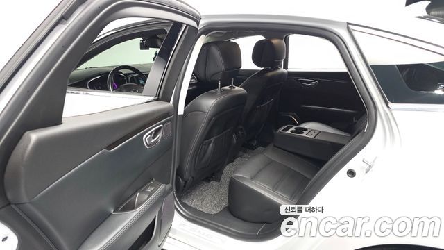 Renault Korea SM6 2019 — photo 16
