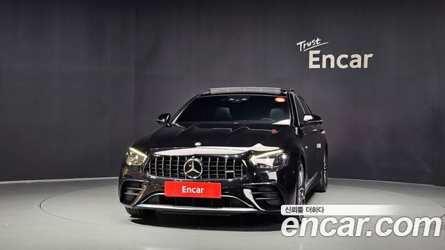 Mercedes-Benz E-Class 2022 — photo 3