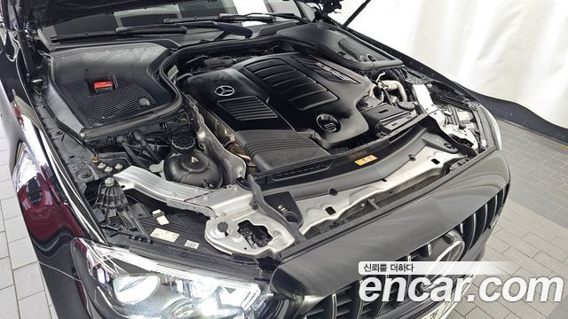 Mercedes-Benz E-Class 2022 — photo 6