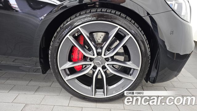 Mercedes-Benz E-Class 2022 — photo 7