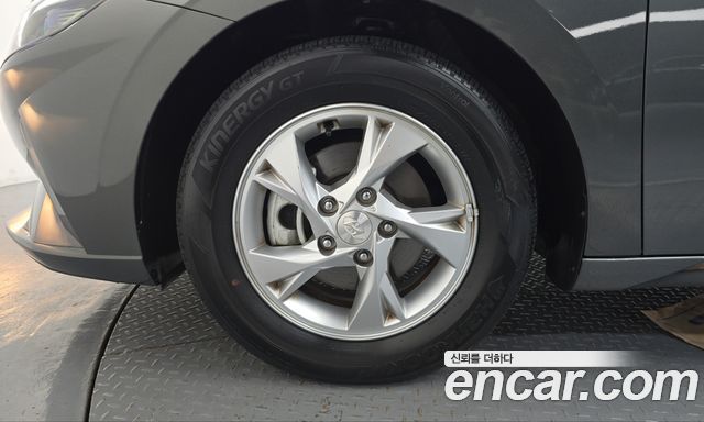 Hyundai AVANTE 2023 — photo 5