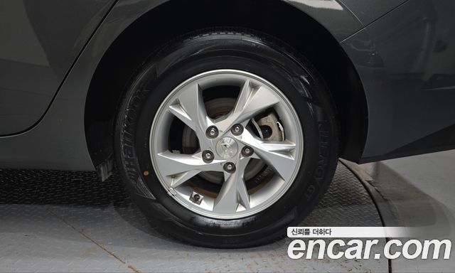 Hyundai AVANTE 2023 — photo 7