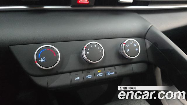 Hyundai AVANTE 2023 — photo 30