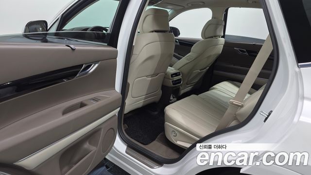 Genesis GV80 2022 — photo 17