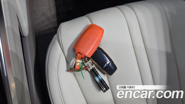 Genesis GV80 2022 — photo 23