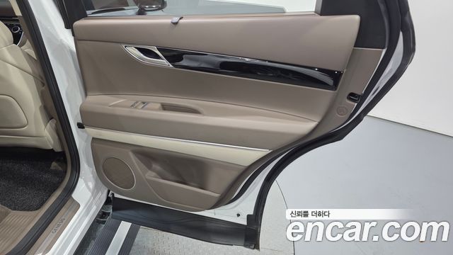 Genesis GV80 2022 — photo 15