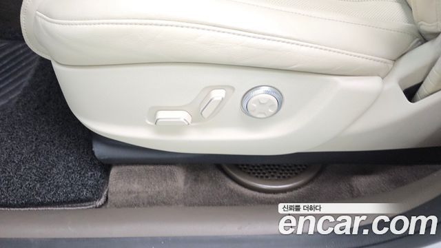Genesis GV80 2022 — photo 31
