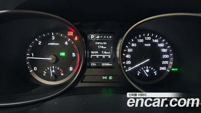 Hyundai Santafe 2016 — photo 11