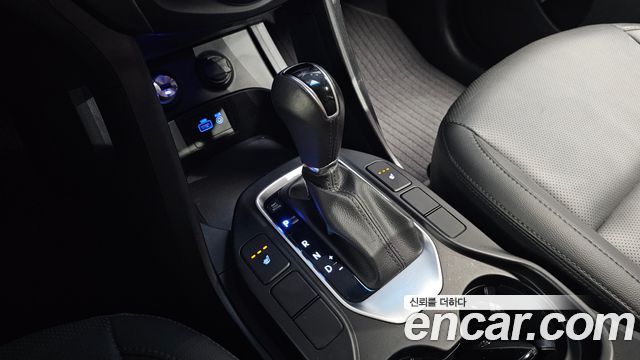 Hyundai Santafe 2016 — photo 12