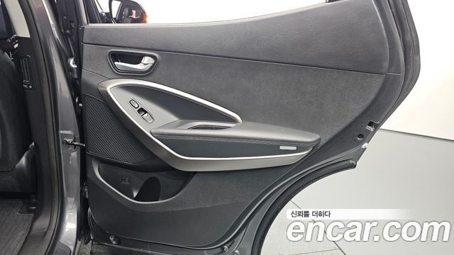 Hyundai Santafe 2016 — photo 15