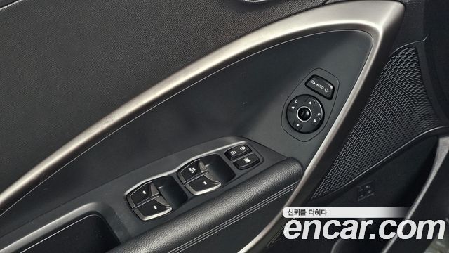 Hyundai Santafe 2016 — photo 20