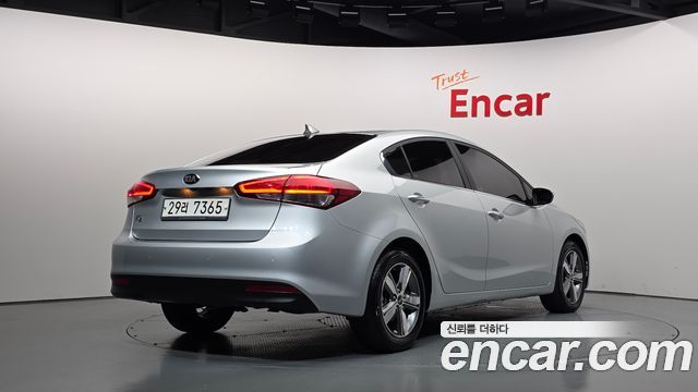 Kia K3 2016 — photo 2