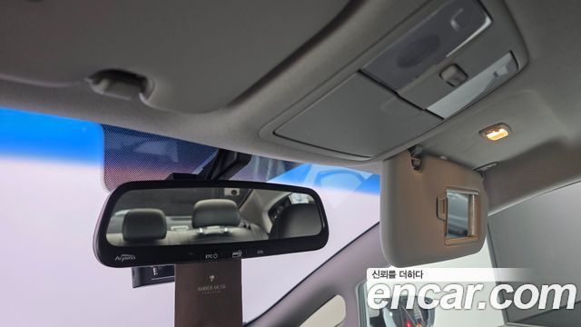 Kia K3 2016 — photo 16