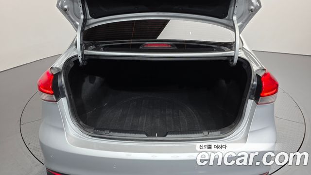 Kia K3 2016 — photo 20