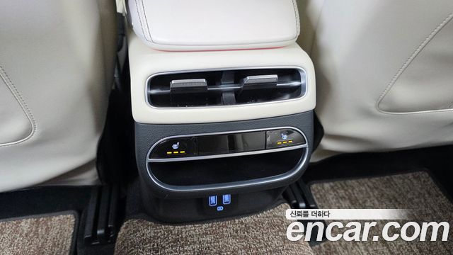 Genesis GV70 2024 — photo 25