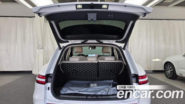 Genesis GV70 2024 — photo 26