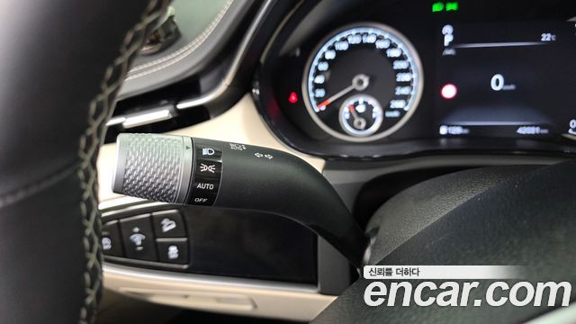 Genesis GV70 2024 — photo 33
