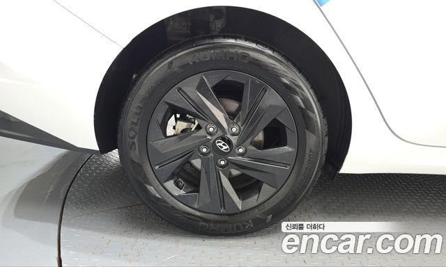 Hyundai AVANTE 2023 — photo 5