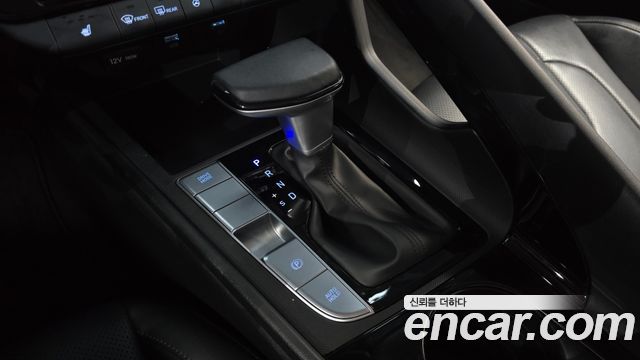 Hyundai AVANTE 2023 — photo 12