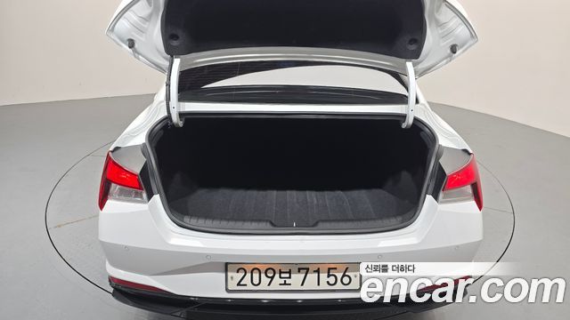Hyundai AVANTE 2023 — photo 22