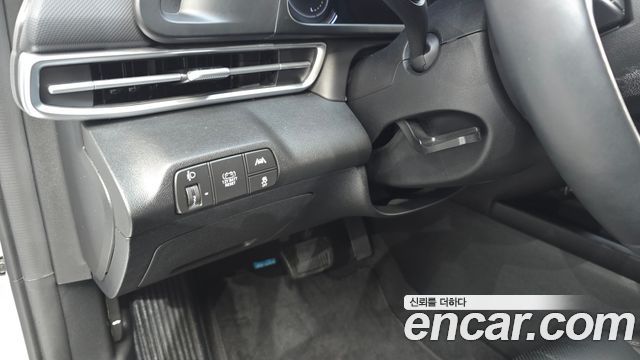 Hyundai AVANTE 2023 — photo 25