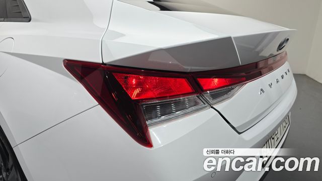 Hyundai AVANTE 2023 — photo 9