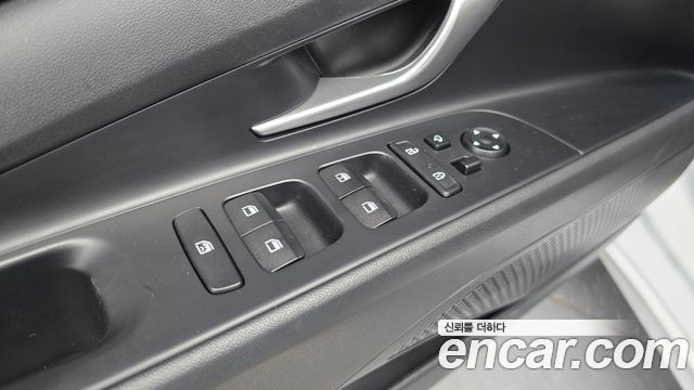 Hyundai AVANTE 2023 — photo 28
