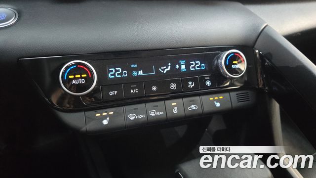 Hyundai AVANTE 2023 — photo 30