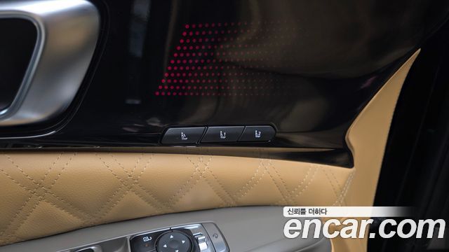 Kia Canival 2024 — photo 30
